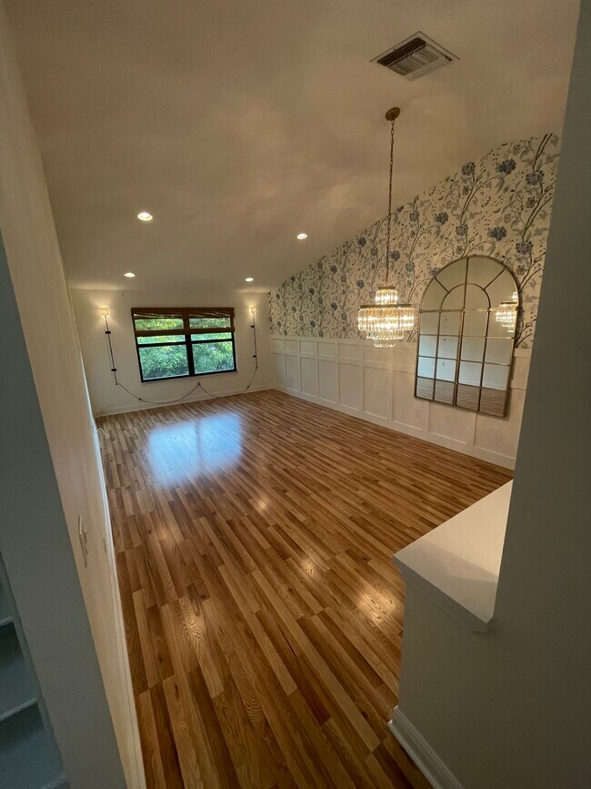 Foto del edificio - 13017 Northshire Trl