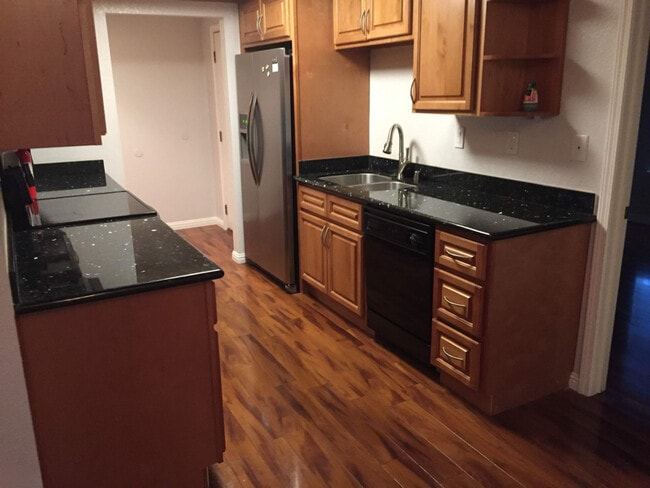 Building Photo - 2499 Alveswood Cir