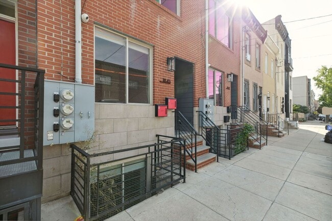 Photo - 1845 E Huntingdon St Apartment