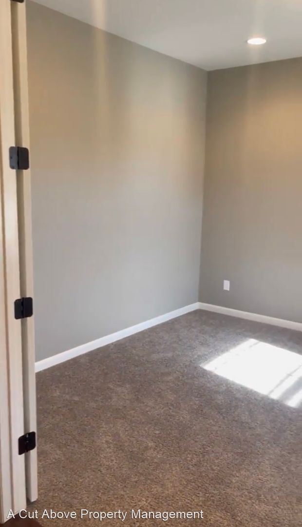 Foto del edificio - 7128 Mountain Spruce Dr