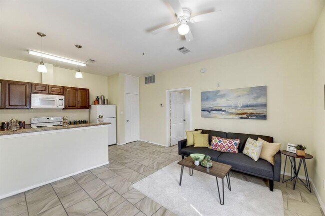 Foto del edificio - 420 N Pleasant Valley Rd