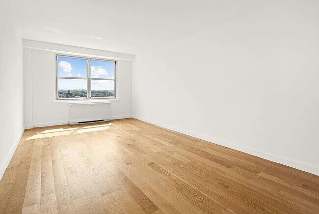 Foto del edificio - 135 Ocean Pkwy