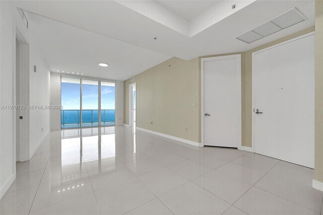 Building Photo - 18201 Collins Ave