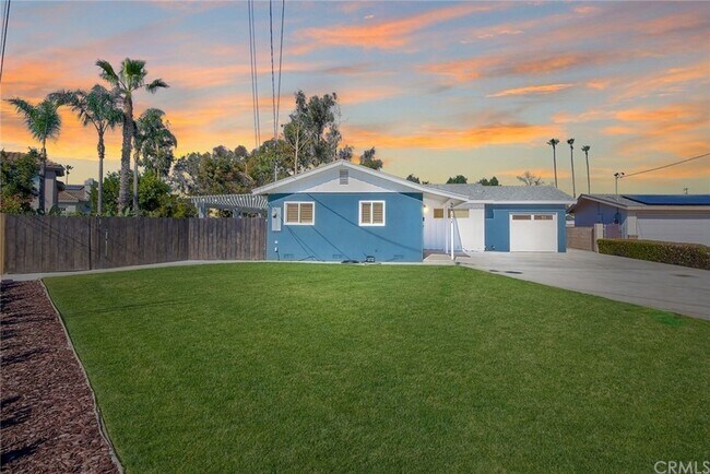 Foto del edificio - 2642 Davis Pl