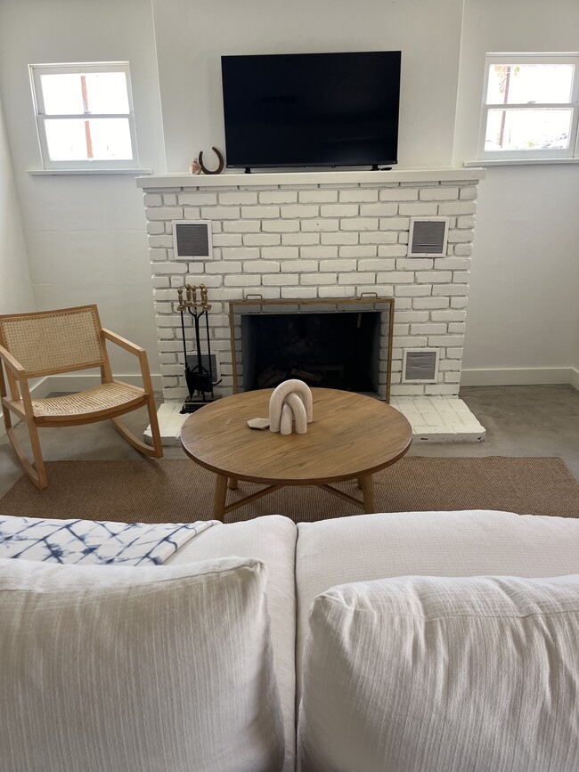 Building Photo - 6453 yucca ave