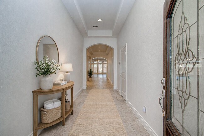 Foto del edificio - 6614 Rising Hills Ln