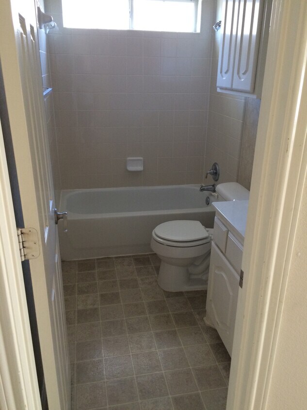 Primary Photo - 1512 Chateau Ln