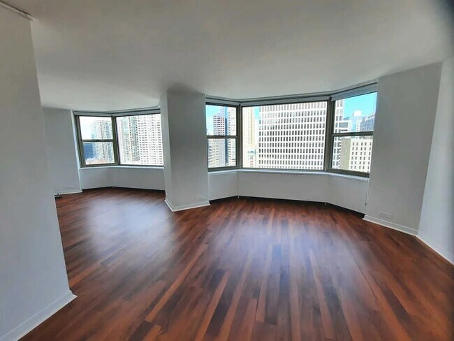 Foto del edificio - 535 N Michigan Ave