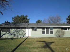 Building Photo - 615 Canyon Rd