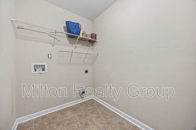 Foto del edificio - 111 Angel Oak Dr