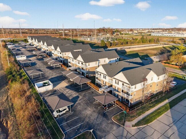 Foto del edificio - HALF OFF FIRST MONTH RENT!! Beautiful 2-Bedroom, 2-Bath Condo in a Prime Location!