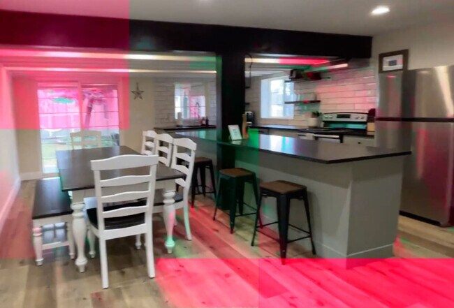 Foto del edificio - 3588 Bengal Blvd