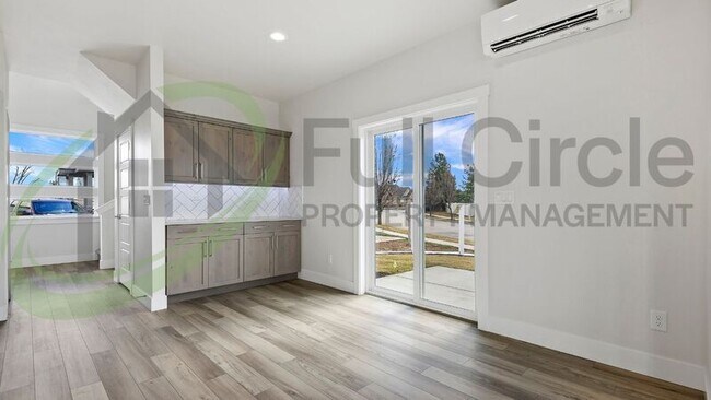Building Photo - 4363 N Bright Angel Ave