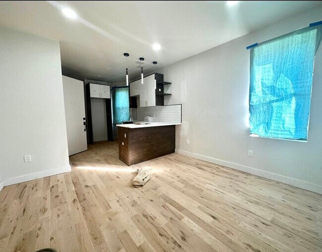 132 Hancock Ave Unit 2R, Jersey City, NJ 07307 Apartments in Jersey