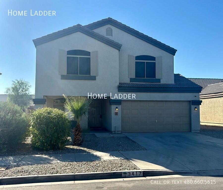 Foto principal - Excellent 4 bedroom, 3 bath home is Phoenix!