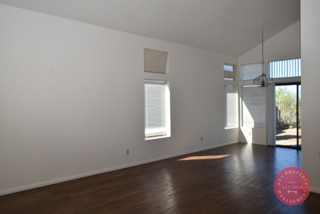 Foto del edificio - For Rent – Spacious 3 Bedroom, 2.5 Bath Ho...