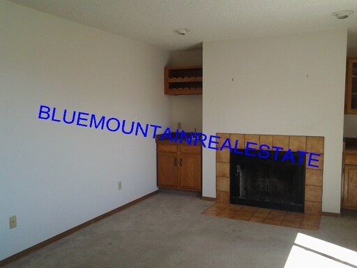 Building Photo - 2407 Split Rock Dr