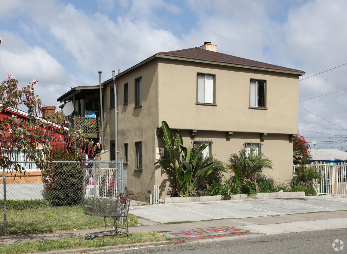Primary Photo - 4871-4883 Trojan Ave