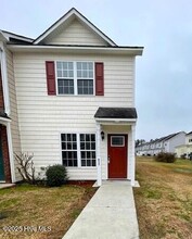 Building Photo - 911 Springwood Dr