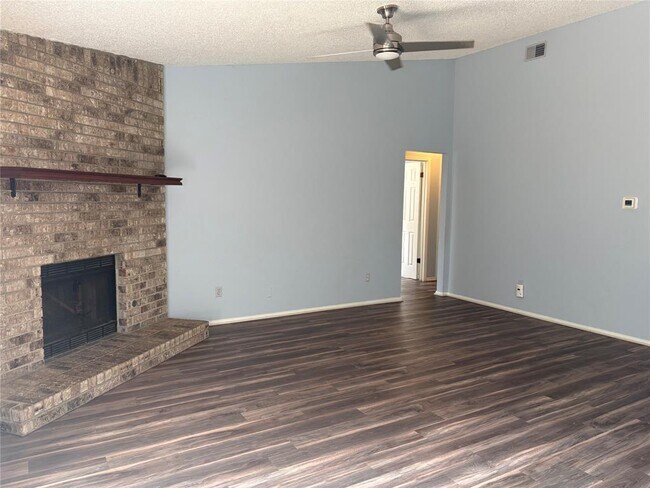 Foto del edificio - 12229 Mosley Ln