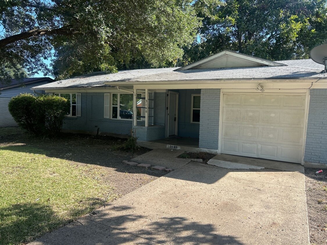 Photo - 3160 Chatsworth Dr (Farmers Branch, TX)