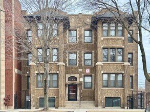 Building Photo - 4117 S Michigan Ave