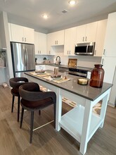 Building Photo - Ellison Museum District