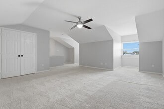 Building Photo - 9419 Stonehouse Ln