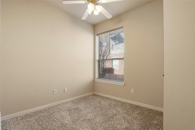 Building Photo - 2161 Houston Ave