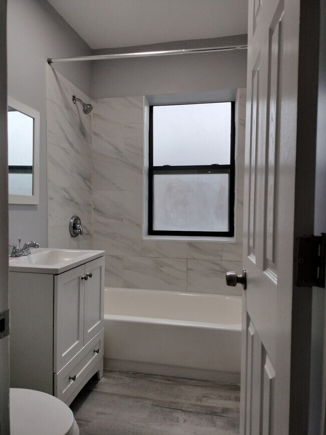 Foto del edificio - 4611 S Drexel Blvd