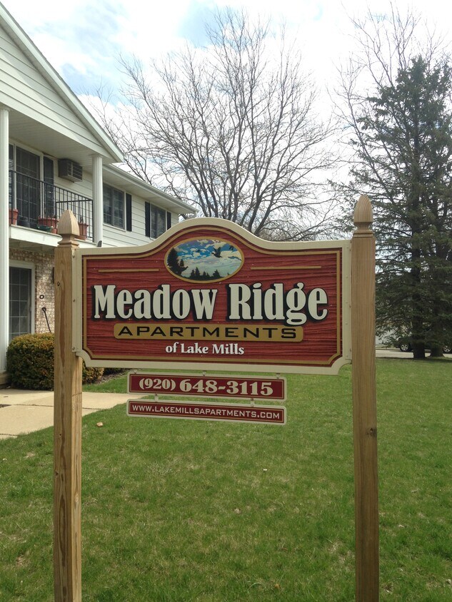 123 E Lake Park Pl Unit 2, Lake Mills, WI 53551 Apartments in Lake