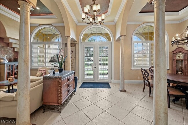 Foto del edificio - 18150 Old Pelican Bay Dr