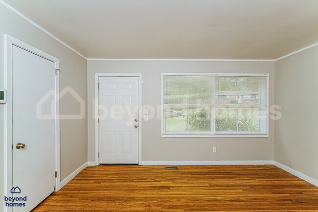 Foto del edificio - Discover this 3-bedroom, 1.5-bath home in Birmingham’s Spring Lake area!