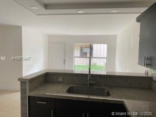 Building Photo - 2500 W 67th Pl