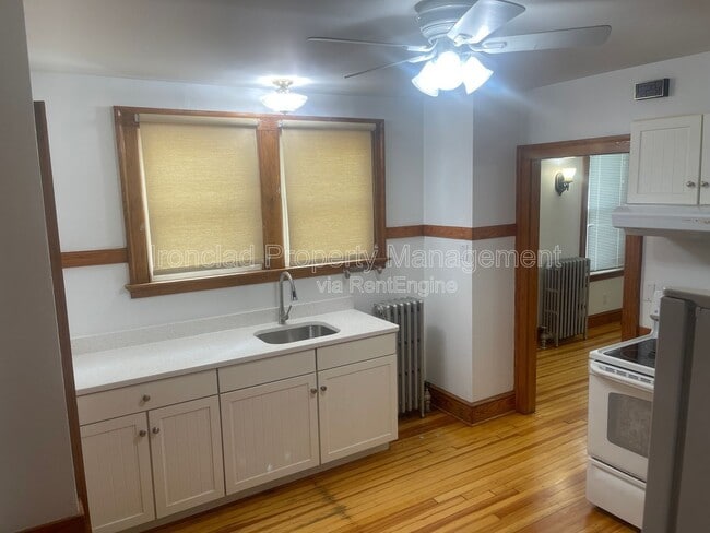 Building Photo - 42 S St Ext