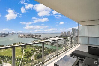 Building Photo - 1100 Biscayne Blvd