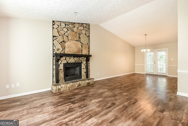 Foto del edificio - 3668 Willow Wood Way NW