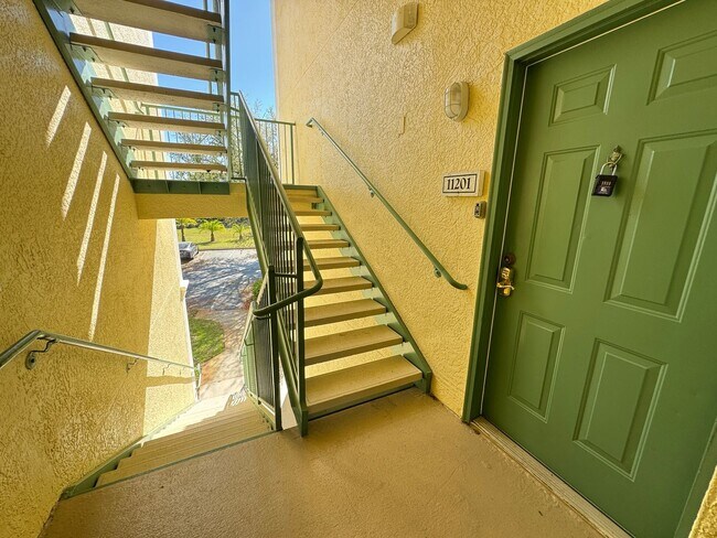 Building Photo - 2 Bedroom Elevated Living: A Stylish Retre...