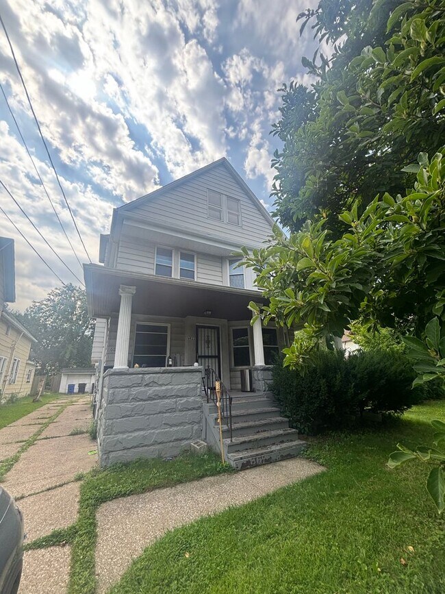 Building Photo - 6822 Fleet Ave