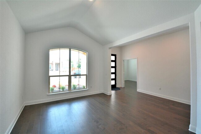 Building Photo - 16217 Marcello Dr