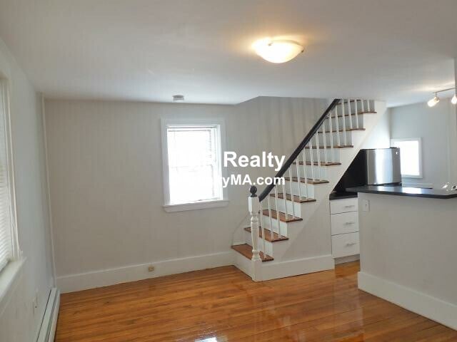 Building Photo - 10 Smith Ave