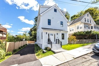 Building Photo - 142 Birch St