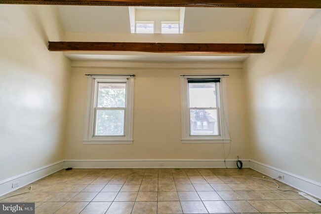 Building Photo - 5147 Hazel Ave