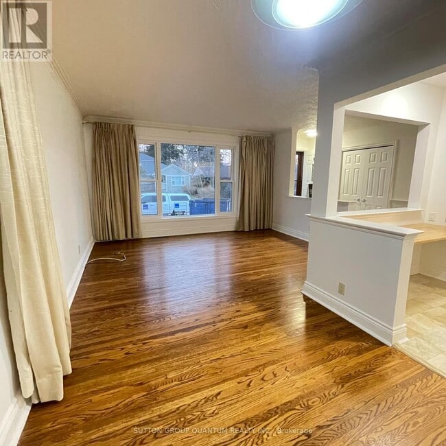 Photo du bâtiment - 46 Woodlawn Ave