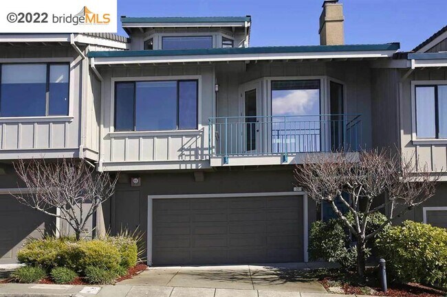 Foto del edificio - 27 Windward Hill