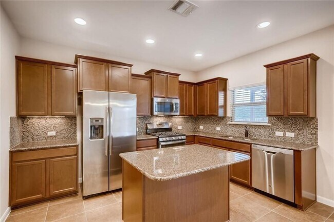 Foto del edificio - 2305 Cactus Valley Dr