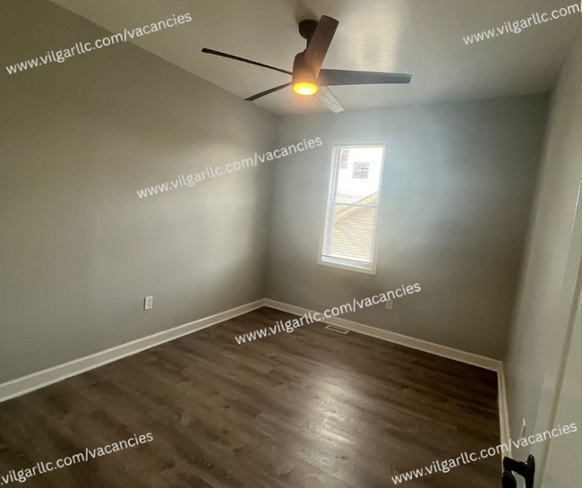 Foto del edificio - 4117 Euclid Ave