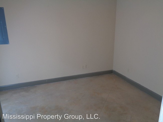Building Photo - 3 br, 3 bath House - 110 Mondrian Place