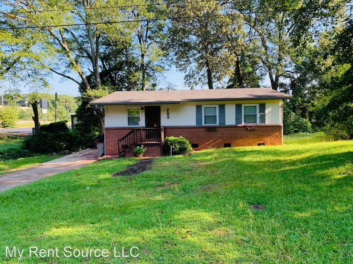 Primary Photo - 3 br, 1 bath House - 708 N Harlem Cir