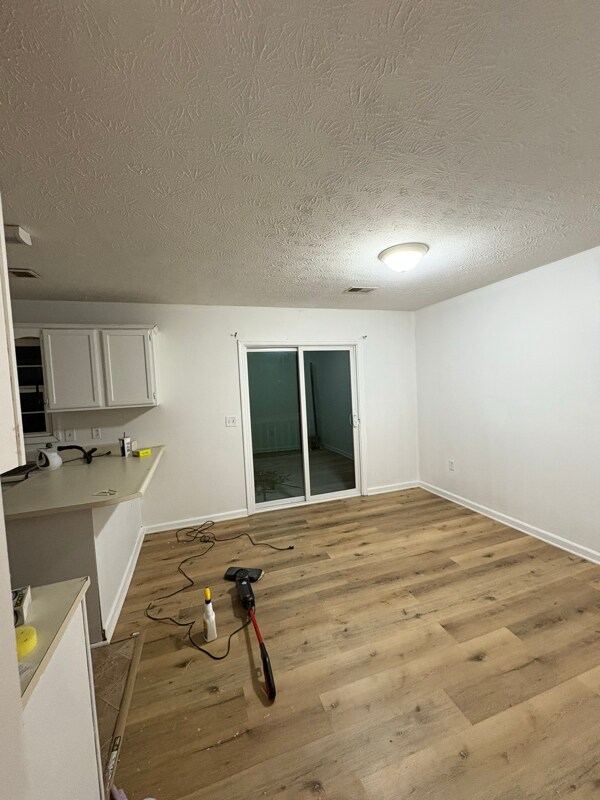 Foto del edificio - 304 S Keeneland Dr